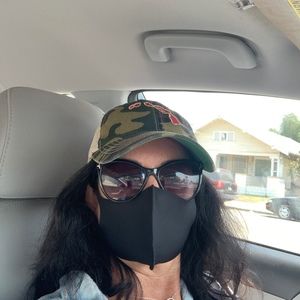 Meet your Posher, Candice